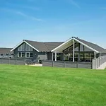 Stunning Home In Bogense With Sauna * Bogense