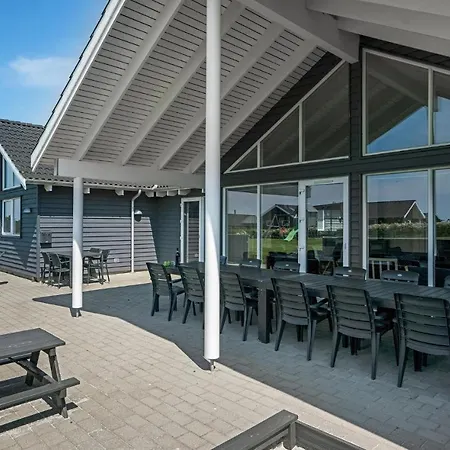 Gorgeous In With Wifi *