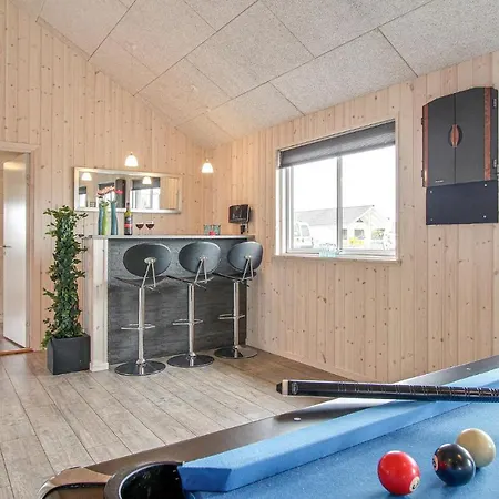 Gorgeous In With Wifi Holiday home