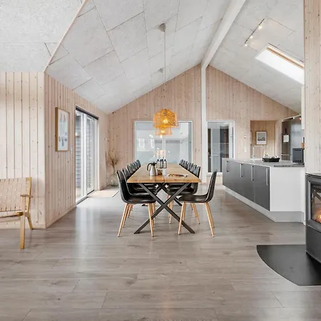 Beach Front Home In Bogense With Sauna * 博恩瑟