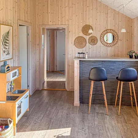 Front In With Sauna Holiday home