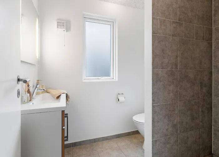 Gorgeous In With Wifi Casa vacanze Bogense